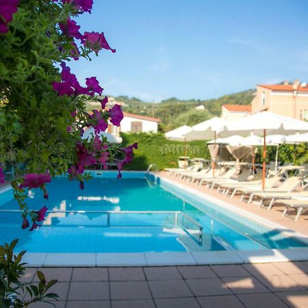 Residence Holidays Pietra Ligure Luaran gambar